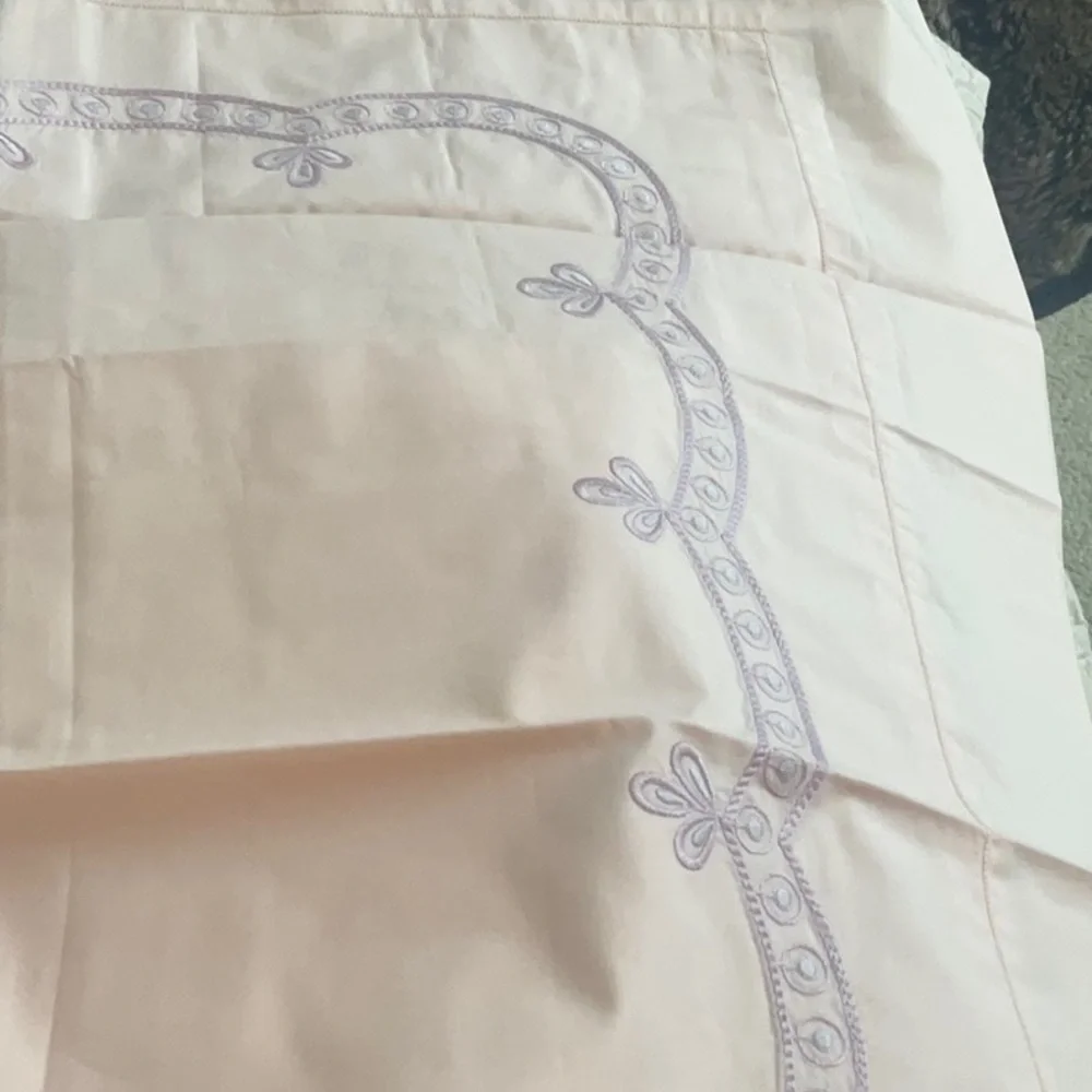 NEW PRATESI KING DUVET & 1 MATCHING EURO SHAM PALE PINK & LAVENDER EMBROIDERY